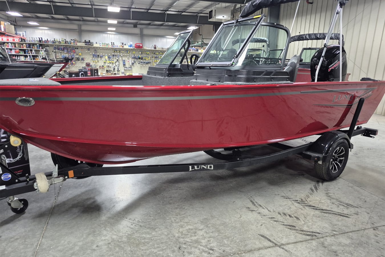 Lund 2026 1775 Adventure Sport with Mercury 90 ELPT Engine